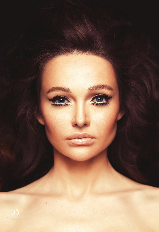 Alena Ray's photo