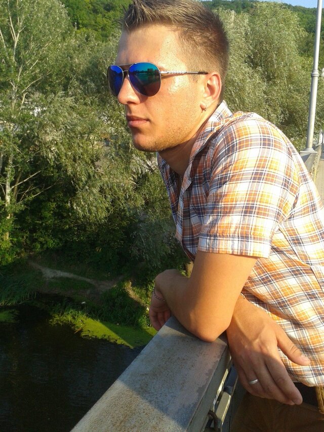 照片Maksim Gladilin