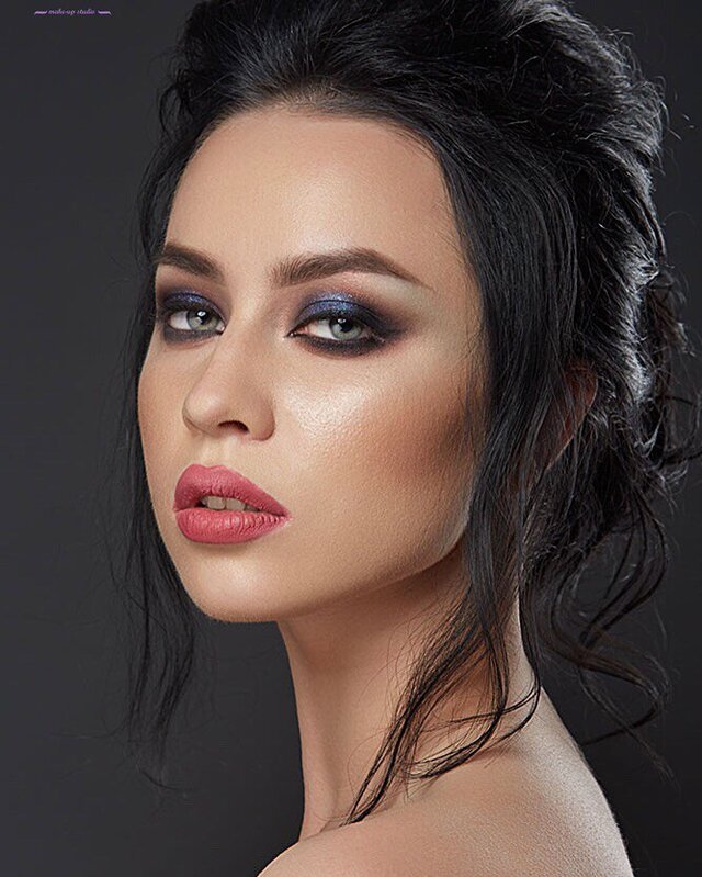 Фото Изабелла Комарова