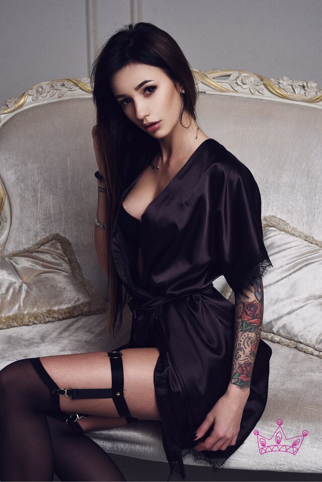 照片Elena Chernomorets