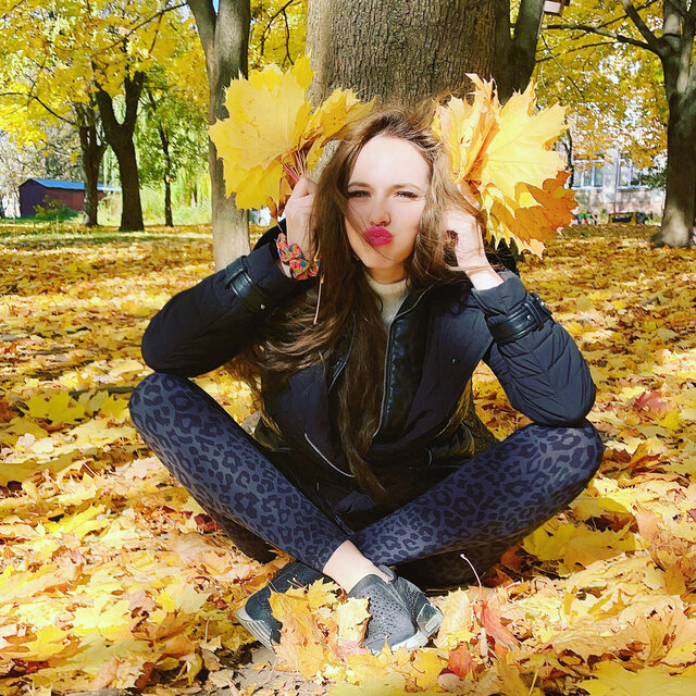 Lola Lav's photo