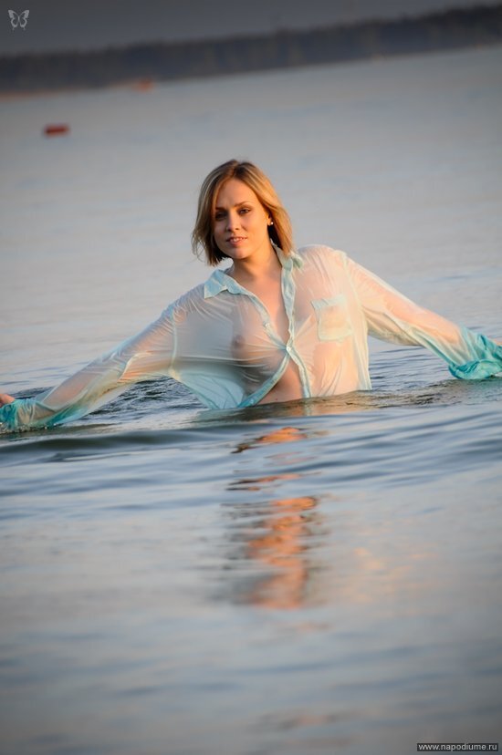 портрет,  ню,  море,  в воде
