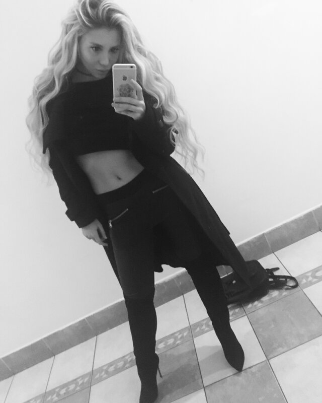 Mishel' Louman's photo