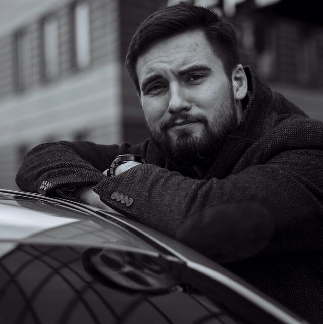 Фото Леонидис Попов