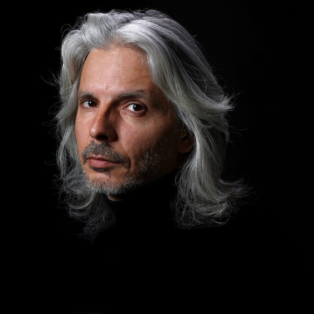 照片Petr Saberov