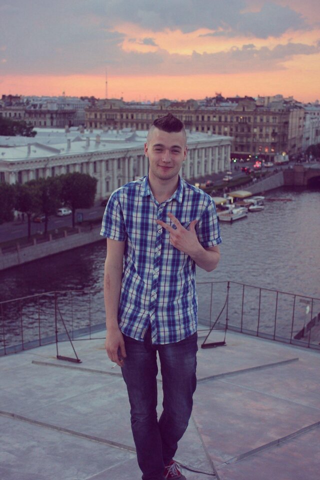 Vladislav Larochkin's photo
