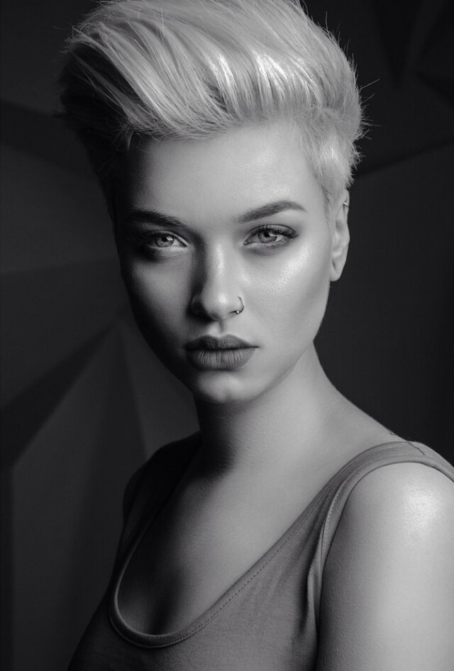 Face, Hairstyle, Eyebrow, Lip, Beauty, Blond, Chin, Model, Black-and-white