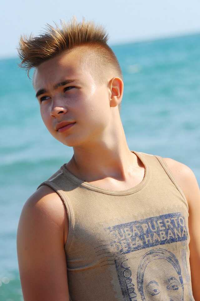 照片Leon Agafonov