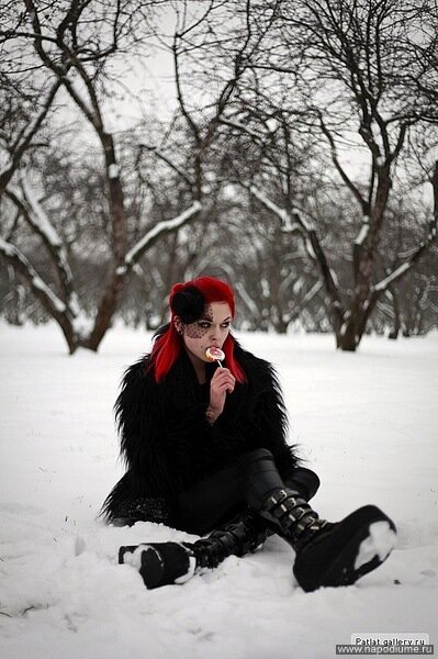 Ana Zombi's photo
