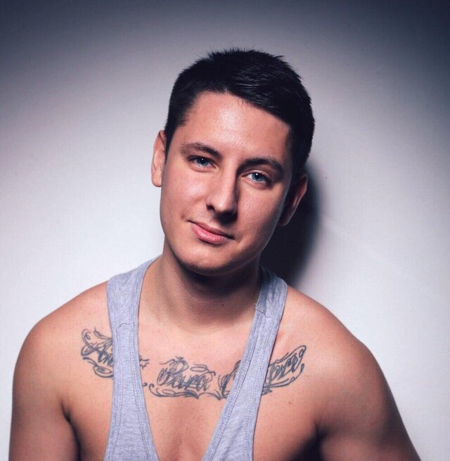 Foto Zachary Kirsanov
