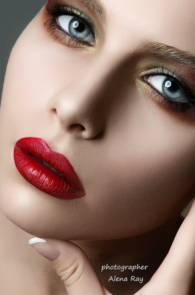 Alena Ray's photo
