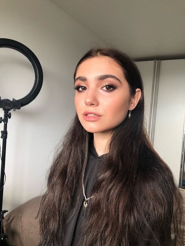 照片Maria Bargan