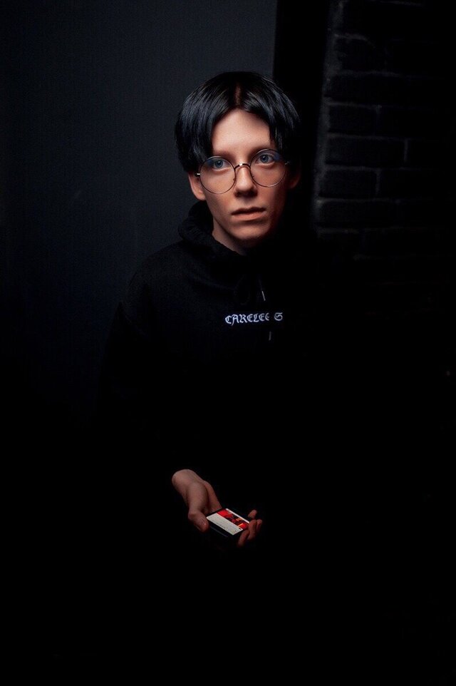 照片deadaloneboy