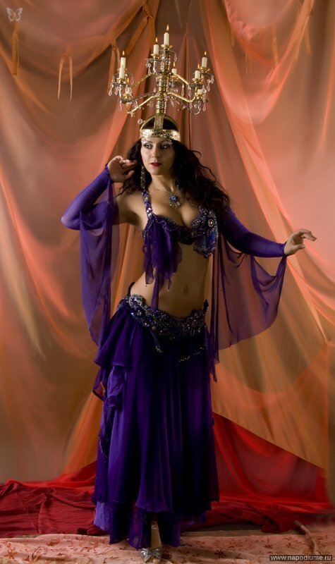 портрет, Belly Dance