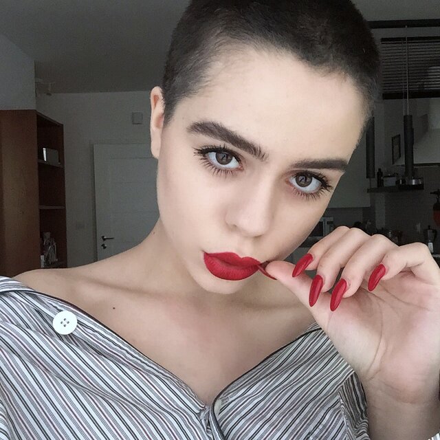 照片Polina Suraj