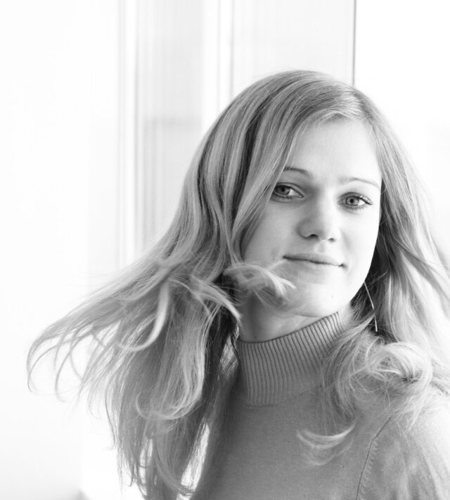 Elena ZHarova's photo