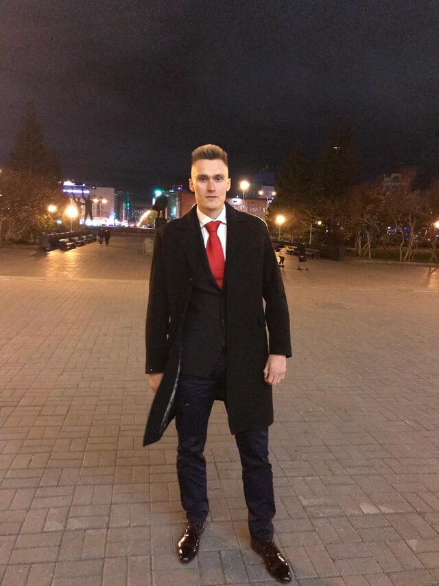 Foto Artem Senator