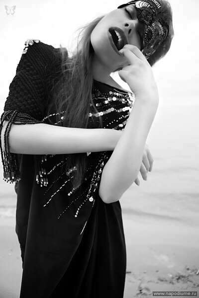 hair : ilya alyehin make up : alena shoroh  clothes and accessories : ruslan panchuk  model : ilona reznichenko  photo : lesha ilchenko alexlich