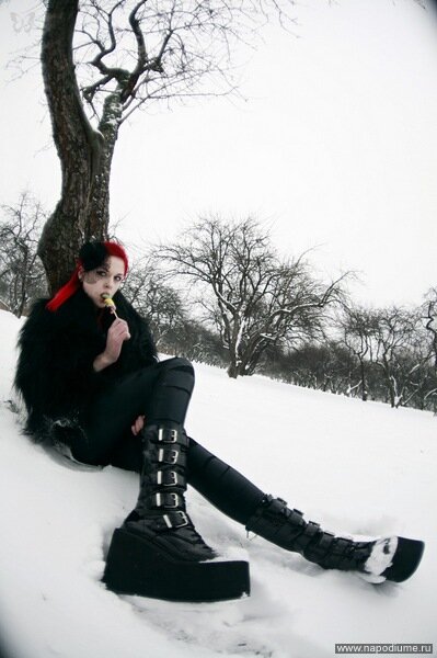 Ana Zombi's photo