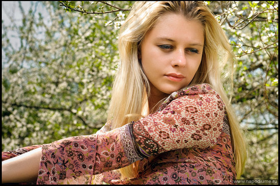 девушки,  портрет,  Girls,  Cherry,  Blossoming Cherry,  Flowers,  Eihwaz
