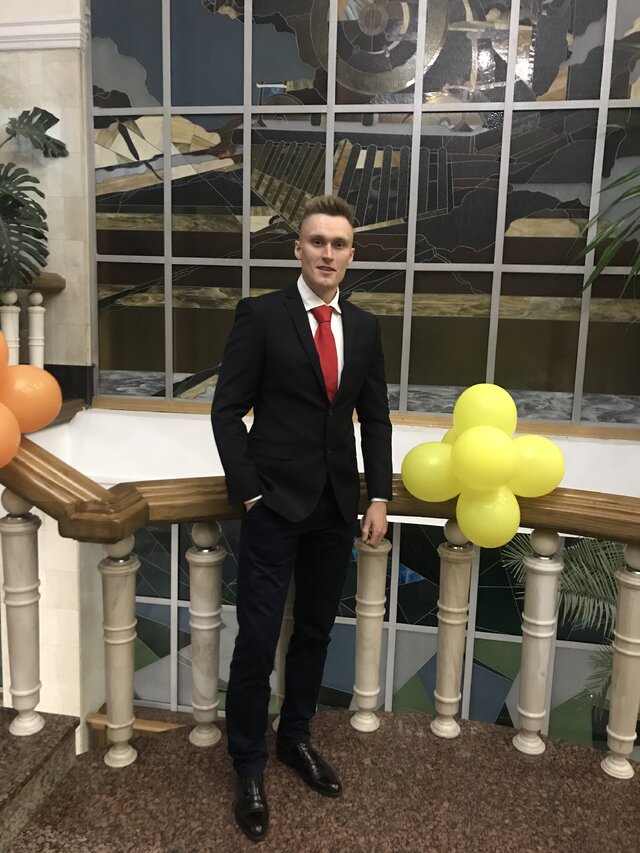 Foto Artem Senator