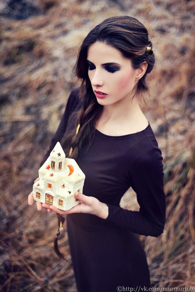 Matillda Kaliostro, Ultramarie's photo