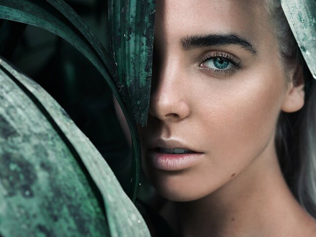 Face, Eyebrow, Beauty, Cheek, Head, Lip, Eye, Chin