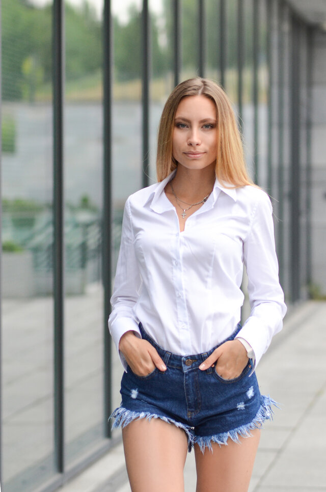 照片Lina Hrybovych