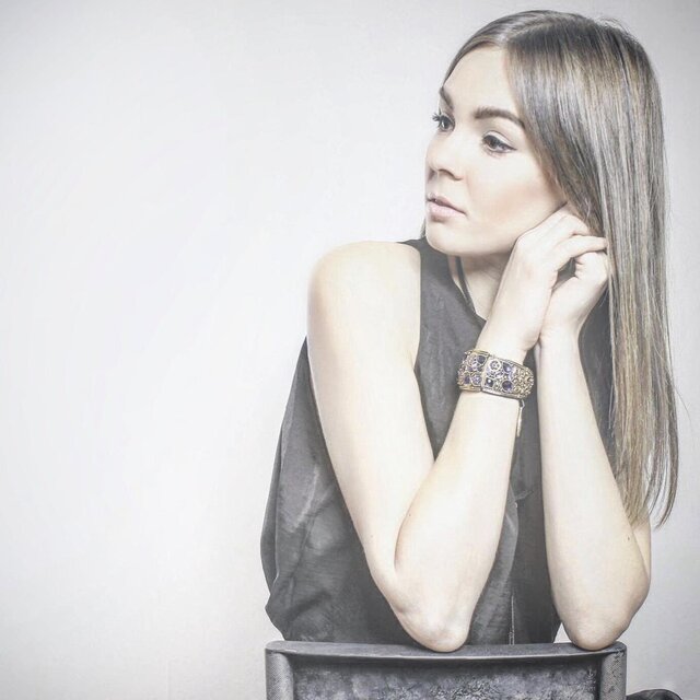 照片Julia Deriglazova