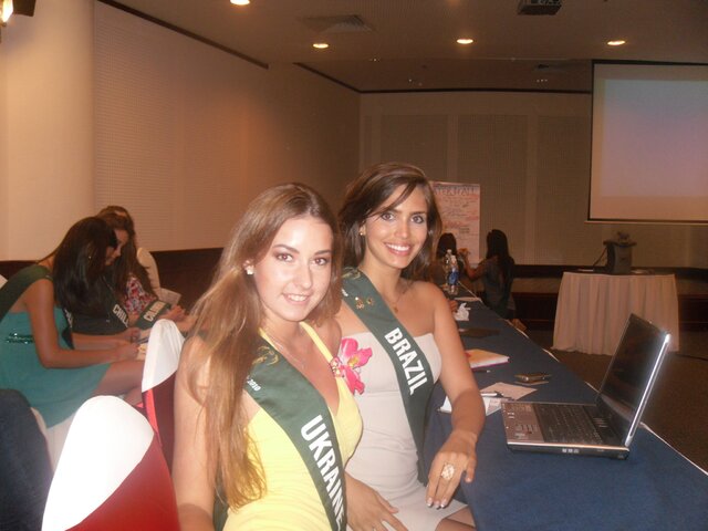 Zhytnyk Valentyna Miss Ukraine Earth