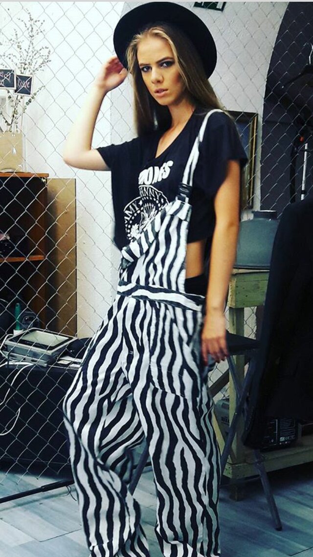 照片Yana Golotova