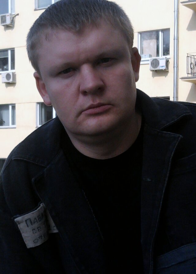 照片Viktor Pavlov