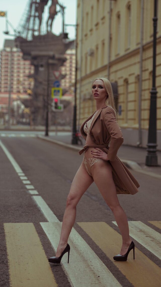 Anna Delos's photo