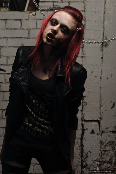 Ana Zombi's photo