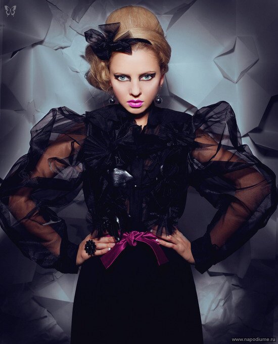 Clothes collection of Beelly Beshtoevoj of &amp;quot;Origamis&amp;quot;  