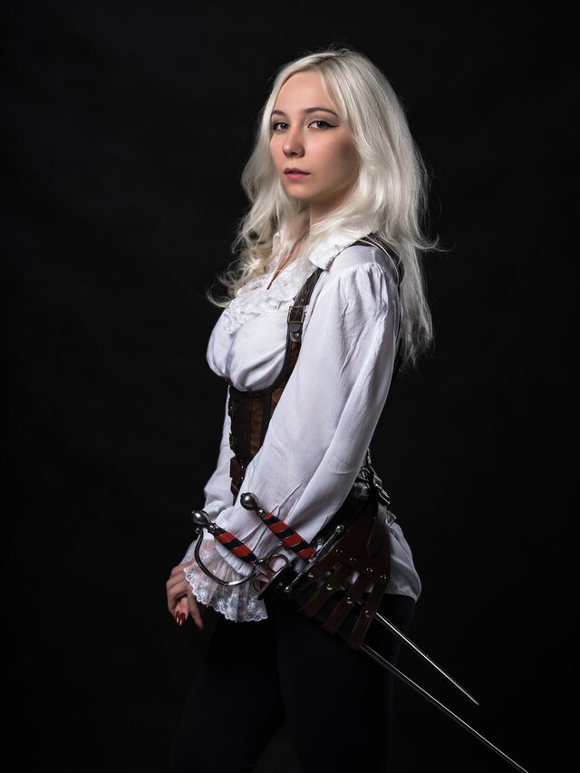 Каскадёр Олеся Бондарева.