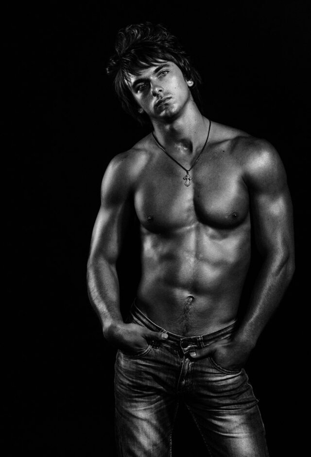 Фото Roman Kuznetcov