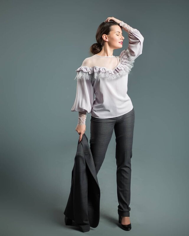 отзывnataleestyle, Nlbstage, костюм, деловойстиль, гламур, леди, стиль, реклама, модель, фото, макияж, прическа, серый, черный, пиджак, бизнеследи, Suit, Businessstyle, Glamour, Lady, Style, Ads, Model, Photo, Makeup, Hairdo, Grey, Black, Jacket, Business