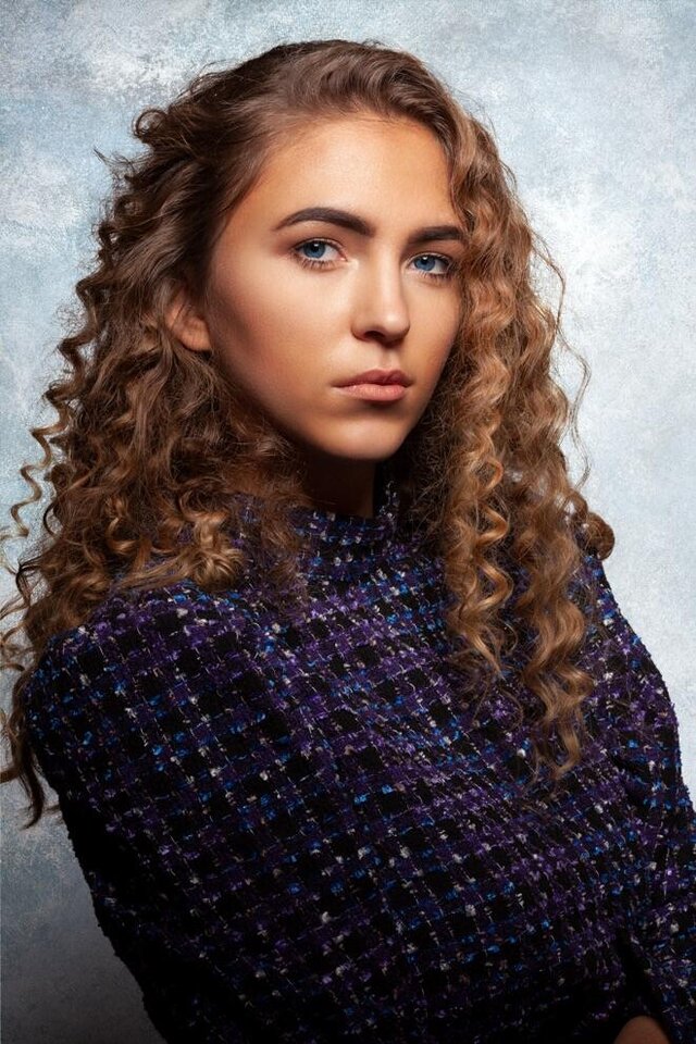 Curly beauty
