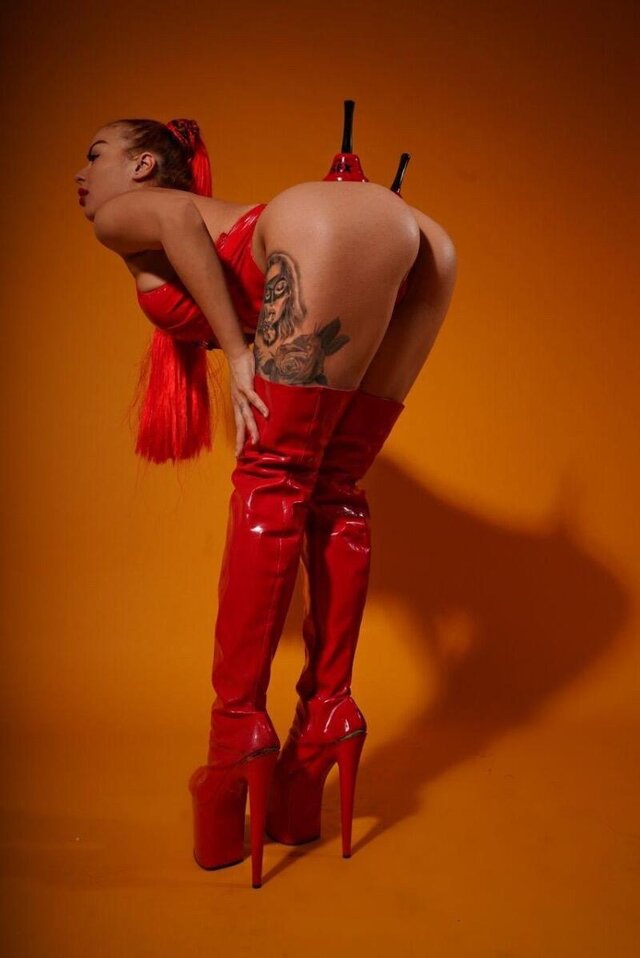Фото Крылова Lana Red Светлана