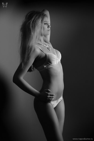 Elena Lara's photo