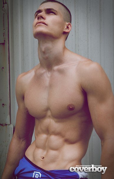照片Artem Mahalov