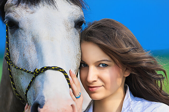Models, Girls, Horse