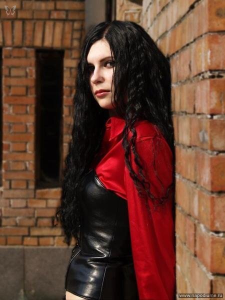 Foto By Alex Irland