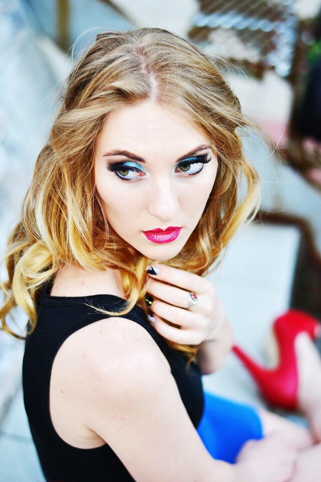 Фото Yaroslava Logvin