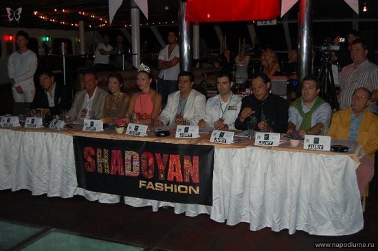 照片ASHOT KHACHATRYAN