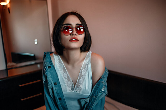 Eyewear, Glasses, Lady, Beauty, Lip, Sunglasses, Black hair, Vision care