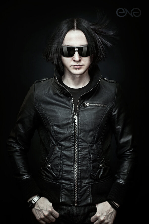Man, Portrait, Black, Leather, Bike, Jacket, Rock, Star, Sunglasses, T Shirt, Watches, Hands, Piering, Zip