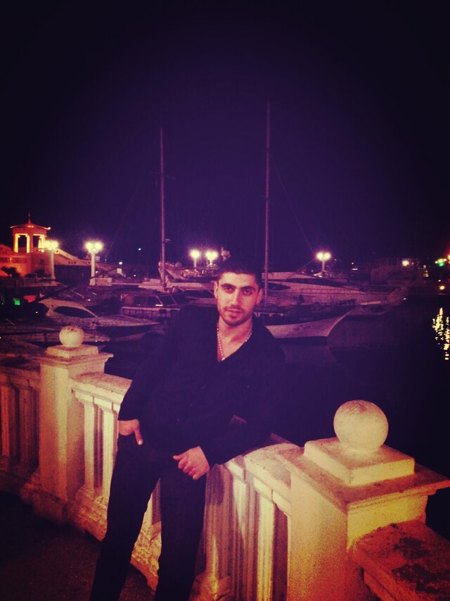 照片Narek Hakobyan