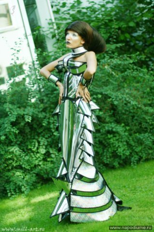 Lida Artukova's photo